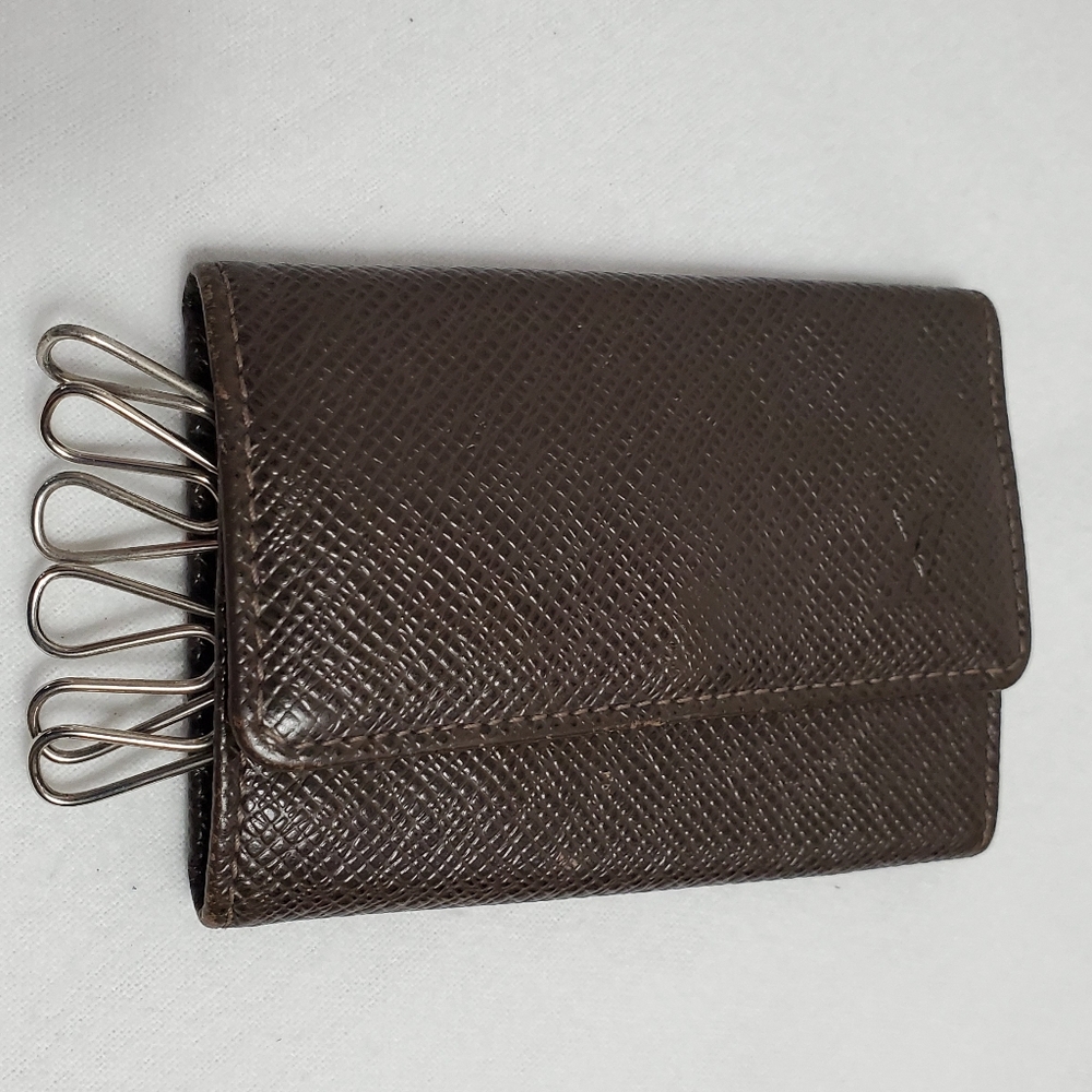 Authentic Preowned LV Key Chain - Picture 4 of 9